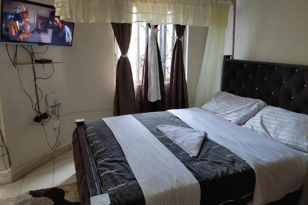 Executive Suite - Self Check Inn Kisumu Bagian luar foto